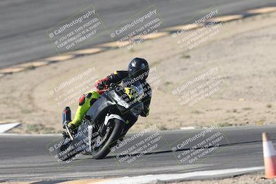 media/Oct-30-2025-Racers Edge (Thu) [[dabbdaf680]]/3-B Group/Session 2 (Bowl Exit)/